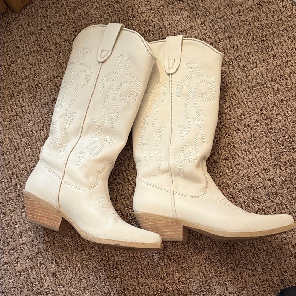 Steve Madden White Western Boots